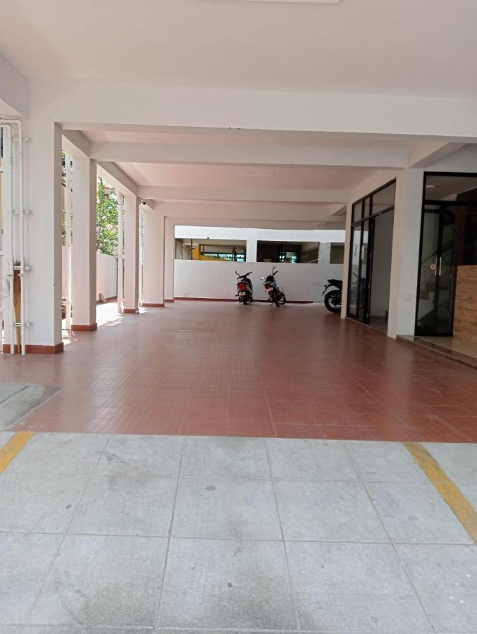 Season 4 Residences - 1Bhk Furnished Apartments チェンナイ エクステリア 写真