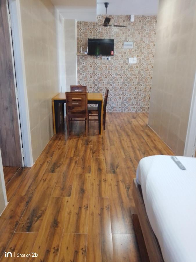 Season 4 Residences - 1Bhk Furnished Apartments チェンナイ エクステリア 写真