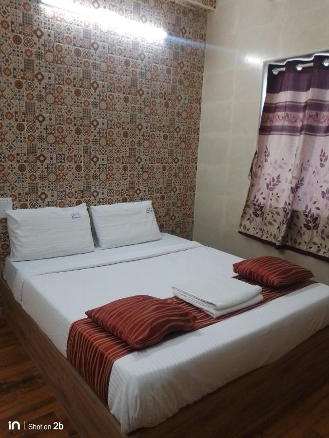 Season 4 Residences - 1Bhk Furnished Apartments チェンナイ エクステリア 写真