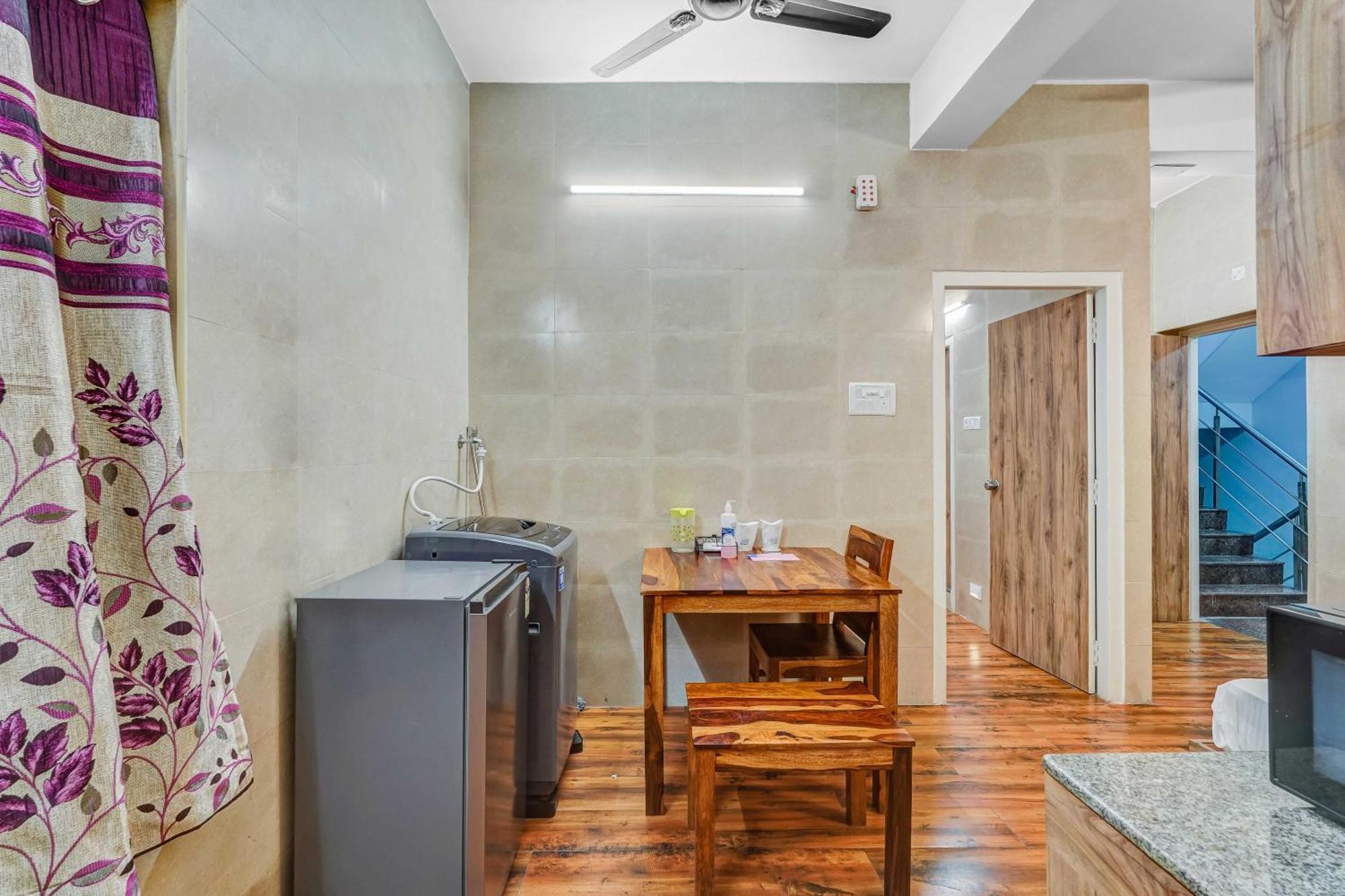 Season 4 Residences - 1Bhk Furnished Apartments チェンナイ エクステリア 写真
